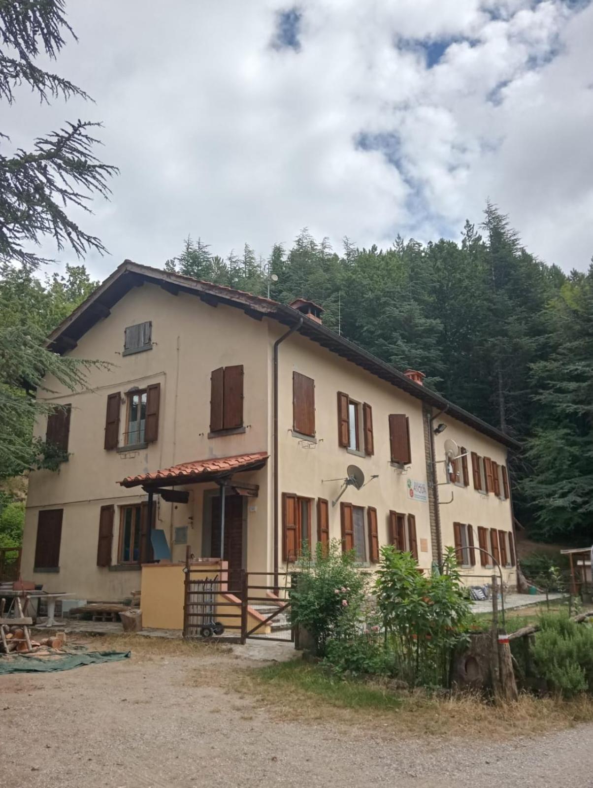 Villa Rifugio Asqua Poppi Exterior foto